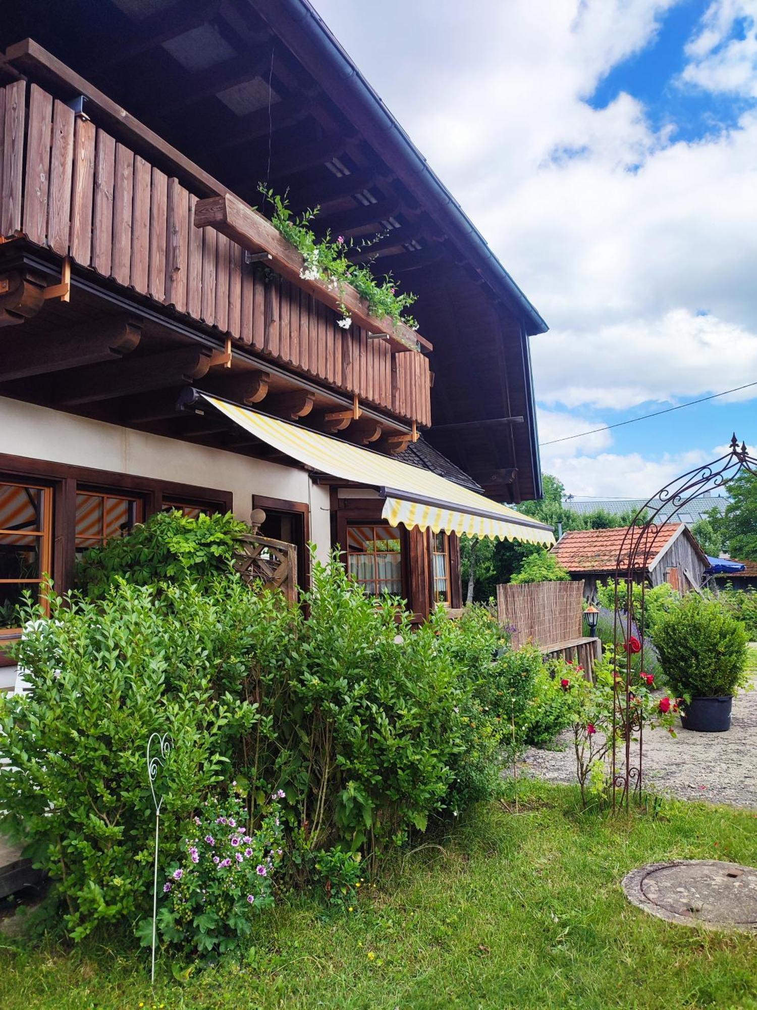 Ferienwohnung Hasenfratz Loeffingen Luaran gambar